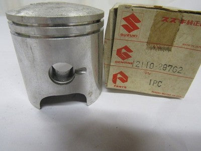 NOS NEW ORIGINAL OEM SUZUKI PISTON 1975 RM125 1974 TM125 12110-28762
