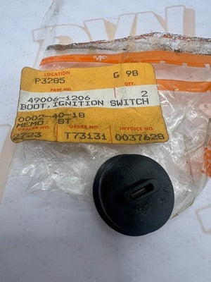NOS Kawasaki Ignition Switch Boot 1987-1988 KLF185 49006-1206