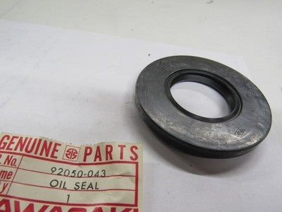 Kawasaki H2 Crankshaft Oil Seal NOS 92050-054 Mach IV 750 AE2180F 92050-043