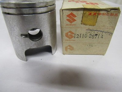 NOS Genuine Suzuki Piston 0.50 71-77 RV125 TC125 TS12  2ND OVER S 12110-28713/14