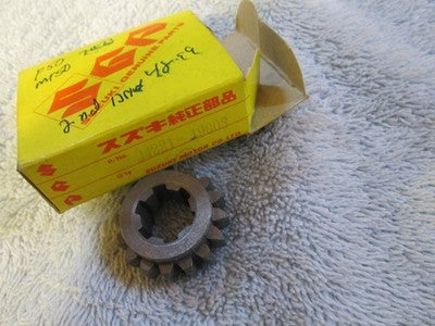 Suzuki F-50,MT50  nos 2nd drive gear  1970-73 p.n   24221-19003