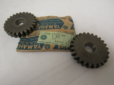 YAMAHA AT1 CT1 HT1 CT2 AT3 CT3 NOS OEM 5TH PINION GEAR 248-17151-00-00 SOLD AS 2