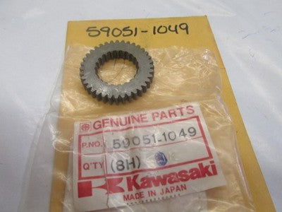 KAWASAKI KX250 WATER PUMP GEAR 1983-87 CIRCA P N 59051-1049