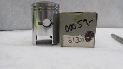 OEM NOS 1962 - 1967 T10 SUZUKI STANDARD PISTON , 00059-61300 / T10 1311 T 01