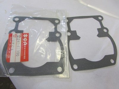 SUZUKI BASE GASKET RM125 TS100 RM100 1975-1981  11241-41300 SOLD AS 2