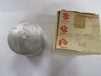 NOS NEW ORIGINAL OEM SUZUKI PISTON 1975 RM125 1974 TM125 12110-28762