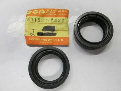 NOS Suzuki 1972 GT380 NOS FRONT FORK SEAL SET  51153-18430