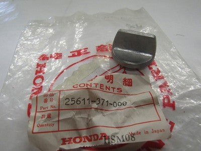 NOS GENUINE HONDA CAP LEVEL GAUGE 25611-371-000 1976 - 1987