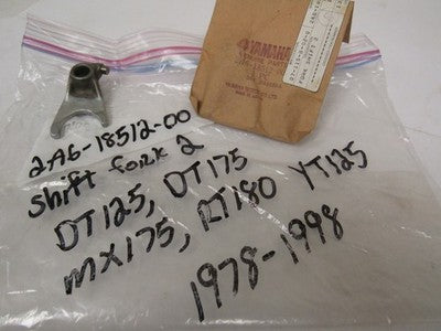 Yamaha DT125 DT175 IT175 YZ100 YZ125,RT180 Shift Fork 2 NOS Shifter  2A6-18512