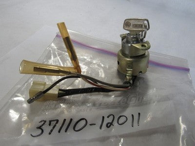 NOS Suzuki AC100 AS100 A100 1969 OEM Ignition Switch Key #3135   37110-12011