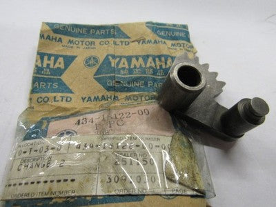 NOS Yamaha YZ250 YZ400 SR500 Shift Lever 434-18122-00