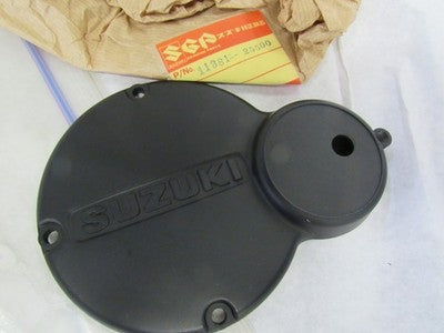 Suzuki Ts100 nos MAGNETO inspection cover 1976-1977   11381-25500
