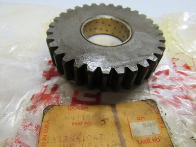 NOS NEW OEM KAWASAKI ZR750 ZN700 KZ650 KZ750 2ND OUTPUT SHAFT GEAR 13129-1047