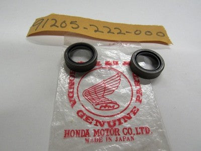 GENUINE NOS Honda OIL SEAL (20X26X29X8) 91205-222-005 SOLD AS 2