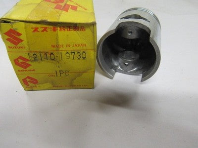 NOS Suzuki OEM Piston 1.00 1971-1974 TS50 1969 AS50 12110-19730