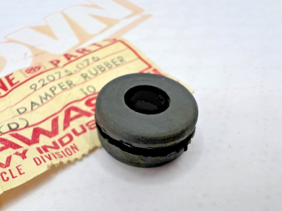 Kawasaki NOS NEW 92075-076 Rubber Damper Z1 H2 S1 S3 F4 F6 F7 F9 F11 G3 G4 G5 JB