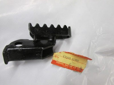 NOS Suzuki Footrest 1978 RM400 1978 RM250 1977-1981 TS250 43560-41102 left side