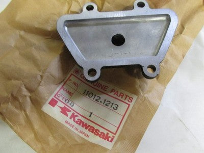NOS 82-85  KAWASAKI KZ550 KZ 550 ZX GPZ HEAD COVER 11012-1213