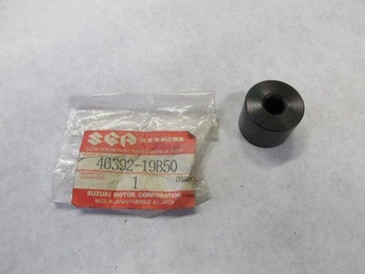 NOS OEM NEW ORIGINAL SUZUKI LT-4WD LT-F4WD REAR CARRIER FRONT SPACER 46392-19B50