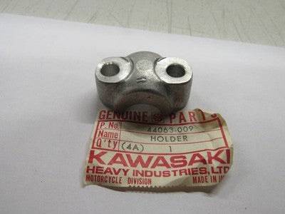 Kawasaki NOS NEW 44063-009 Front Axle Holder KD KE KS KX KD125 KE125 KS125 KX125