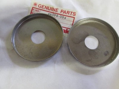 NOS OEM KAWASAKI G4TR MC1 F7 G31M STEERING STEM CAP 46098-004