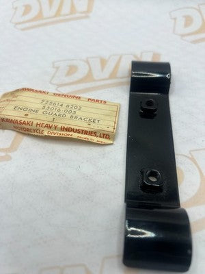 73 NOS Kawasaki OEM Engine Guard Bracket G3SS G3TR #55016-005
