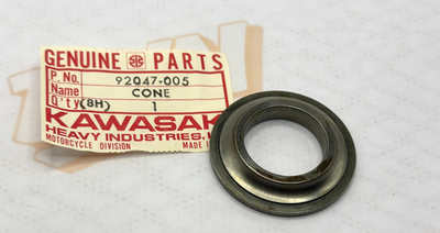 NOS Kawasaki F6 F7 KE100 G5 D1 MC1 C2TR Upper Cone Bearing 92047-005