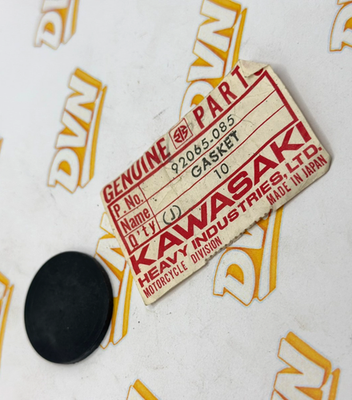 NOS Kawasaki KH500 KH400 G5 Oil Tank Cap Gasket PART# 92065-085