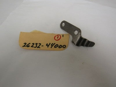 SUZUKI  1977-1979 SS400 425 GS550  NOS   KICK STARTER  GUIDE 26232-44000