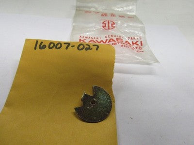 NOS Kawasaki Throttle Valve Spring Seat 1977-1976 H1 R 16007-027