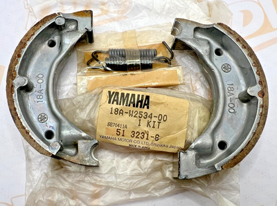 GENUINE Yamaha NOS 18A-W2534-00 BRAKE SHOE SET
