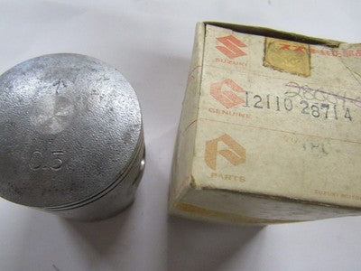 NOS Genuine Suzuki Piston 0.50 71-77 RV125 TC125 TS12  2ND OVER S 12110-28713/14