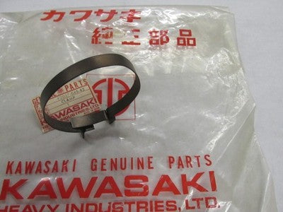 Kawasaki NOS NEW 92037-045-82 Black Air Cleaner Clamp F9 350Opens