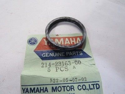 NOS Yamaha OEM Lamp Stay Packing 1974-1975 DT125 DT175 1970-1972 R5 214-23163-00