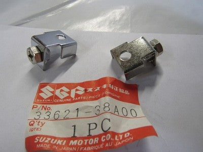 NOS OEM 1986-1987 SUZUKI VS700 TERMINAL BATTERY 33621-38A00 SOLD AS 2