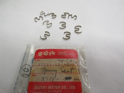 SUZUKI k10p t125  RV90 CARB NEEDLE STOP CLIP NOS 13581-09110