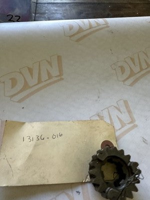Kawasaki 13136-017 Top Gear Drive Shaft 27T A1 A1SS A7 A7SS Vintage