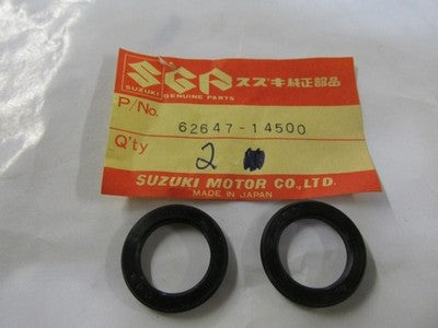 Suzuki RM500 nos rear  cushion seal     62647-14500