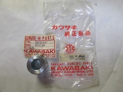 Kawasaki NOS NEW 42032-047 Rear Right Axle Collar KD KE KS KX KD125 KE125 KS125
