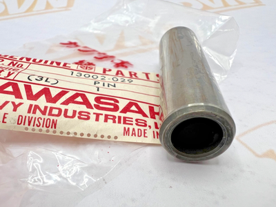 Kawasaki NOS NEW 13002-029 Piston Pin KZ KZ400