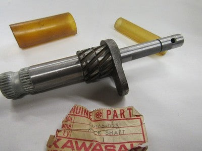 NOS KAWASAKI 1971 F8 250, 1970 F5 350 Kicker Kick Start Shaft OEM 13066-023