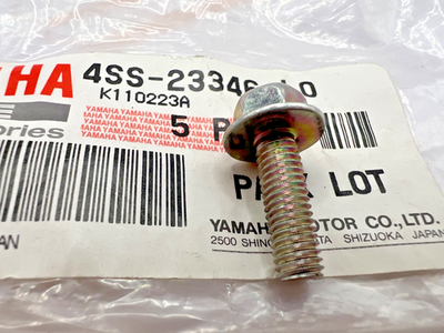 New OEM Yamaha 4SS-23346-L0-00 Hex Flange Bolts NOS