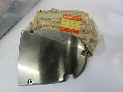 1972 SUZUKI GT380 GT 380 LEFT ENGINE SPROCKET COVER OEM 11371-33000