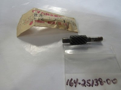 NOS Yamaha 1970-1971 HS1 Meter Gear 164-25138-00