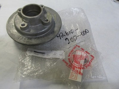 GENUINE Honda NOS 42610-200-000 Final Driven Flange CA95 CA160