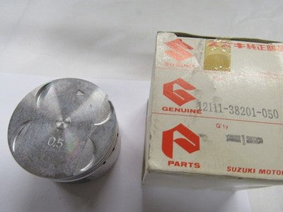Suzuki NOS DR/SP250 TU/GN/GZ250 1982-2007 0.50mm Over Piston 12111-38201-050