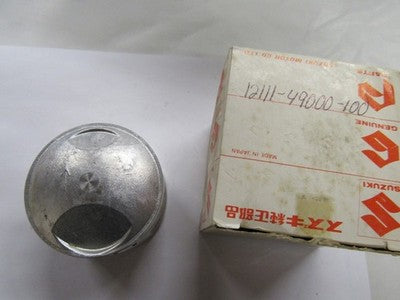 NOS Suzuki OEM Piston 2ND OVERSIZE  1978-1979 GS1000  12111-49000-100