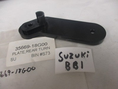 NOS Suzuki GSX-R1000 GSX-R600 GSX-R750 Rear Turn Plate 35669-18G00
