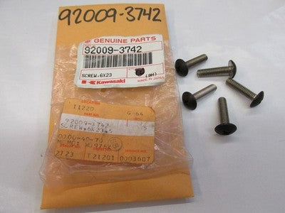 Kawasaki Side Bumper Screw JS650 1988 Jet Ski NOS OEM   92009-3742     sold as 5
