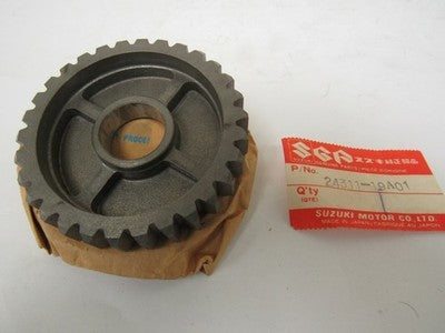 SUZUKI LT250R  1985 1986  NOS 1ST DRIVEN GEAR 24311-19A01  NOS